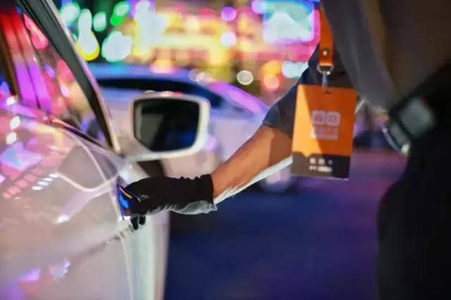 喝酒还想开车?别省那代驾钱!